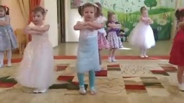 Танец "Куклы неваляшки" смотреть онлайн