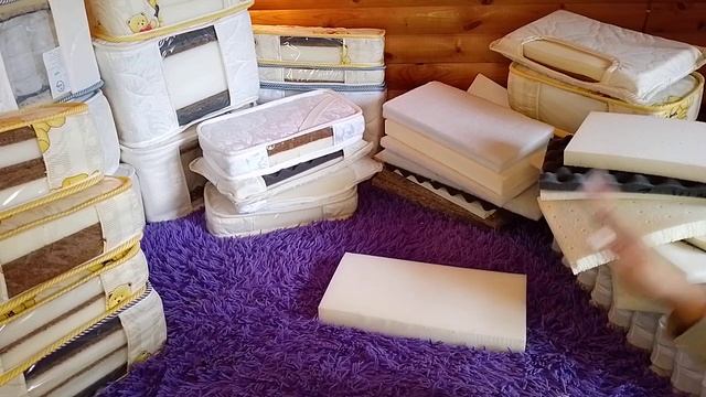 Хороший поролоновый матрас. Дешево может быть хорошо