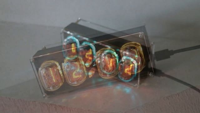Ламповые часы ин-12 (акрил, лиственница) nixie clock смотреть онлайн