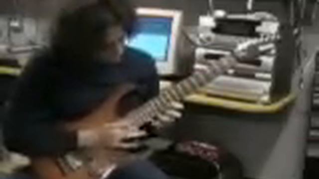 Shredding on an Ibanez 7-string guitar - Stephen Ross смотреть онлайн