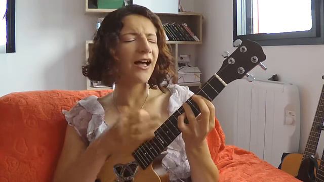 Day 85 : Bliss - Muse (ukulele cover) смотреть онлайн