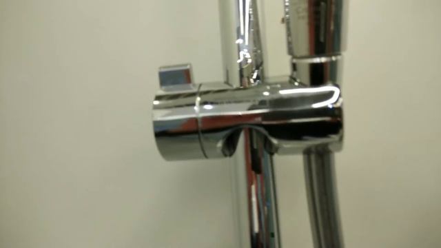 Hansgrohe Showerpipe 27267000 Crometta S 240