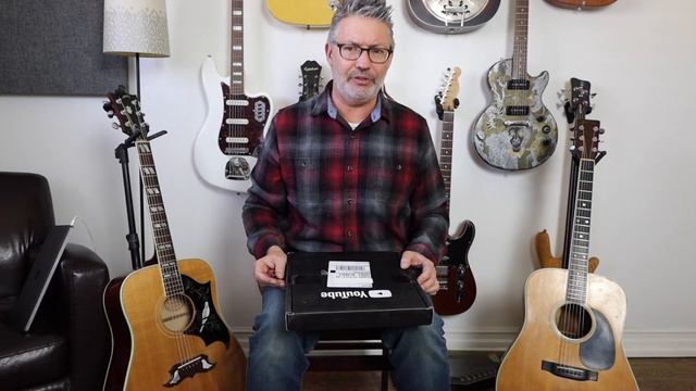 Silver YouTube Award Unboxing | TOM STRAHLE | PRO GUITAR SECRETS смотреть онлайн