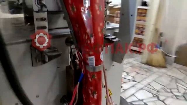 Фасовка и упаковка томатной пасты по 70 гр в плоский пакет смотреть онлайн