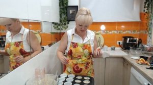 Семейная кухня | Первая прямая трансляция! ЯБЛОЧНЫЕ КЕКСЫ Рецепт.