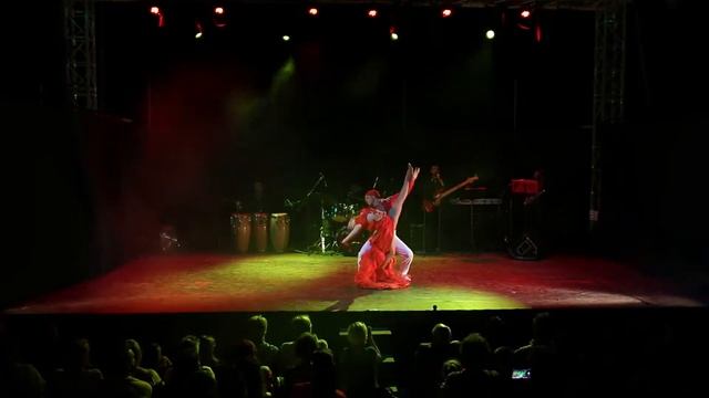 CORPS ET DANSE DUO FLAMENCO EXTRAIT VIDÉO смотреть онлайн