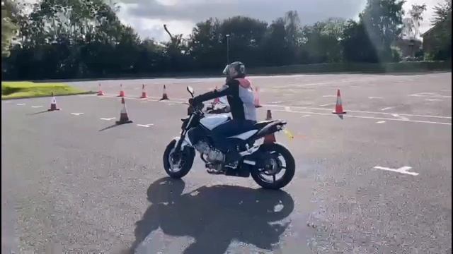 Suzuki Gladius 650