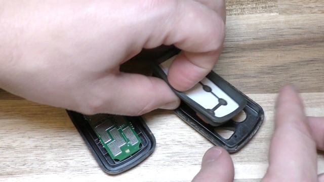 Kia / Ford / Mazda Key Fob Battery Replacement - EASY DIY смотреть онлайн