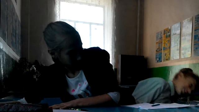 6 класс на уроке. "Стул упал" смотреть онлайн