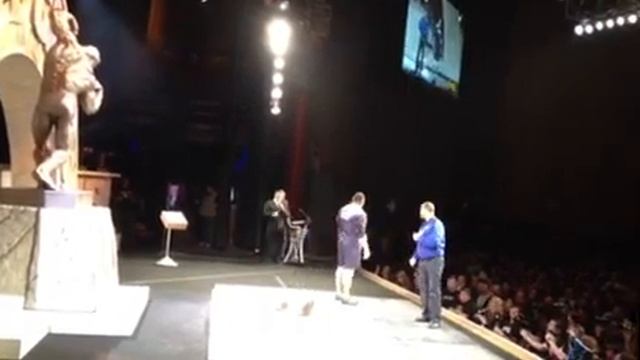 Arnold Classic 2013 Михаил Кокляев. Гантель. смотреть онлайн