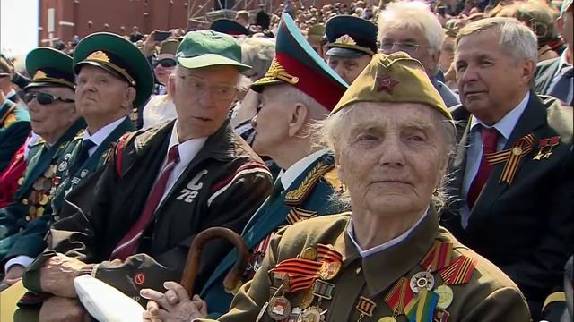 Легендарная песня на Параде ПОБЕДЫ... смотреть онлайн
