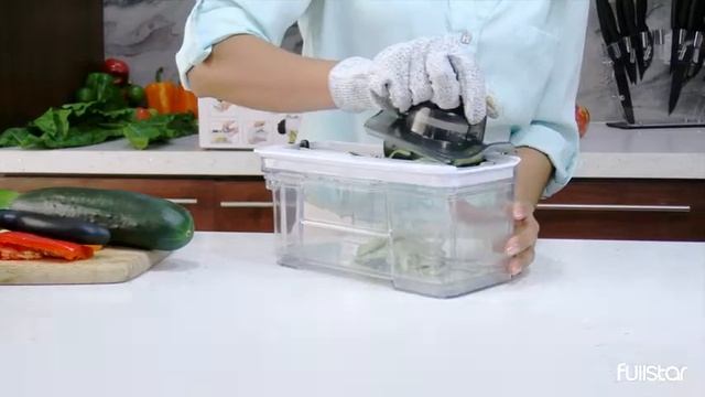 Fullstar All in 1 Vegetable Chopper, Mandoline Slicer & Cheese Grater Multi Blade French Fry Cutt смотреть онлайн