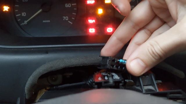 Luz do Service e Airbag acesas no painel. Como apagar? Renault Megane, Scenic, Clio, Kangoo смотреть онлайн