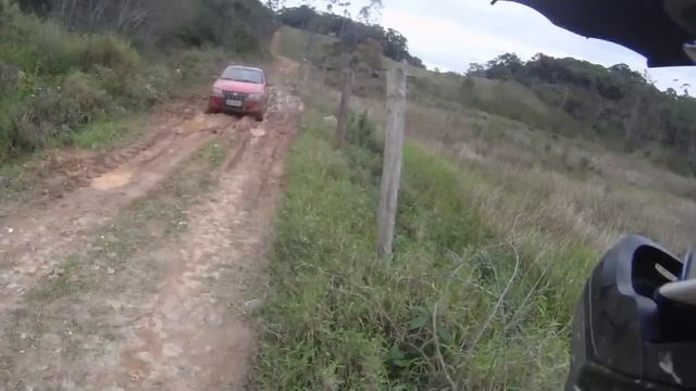 Compilação: Fiat Strada e Palio Adventure na lama смотреть онлайн