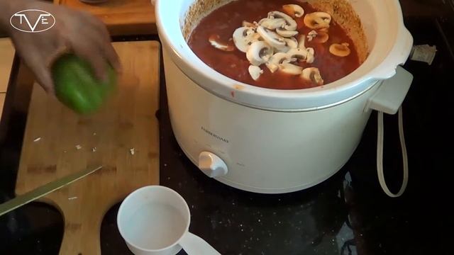 Slow Cooker Pizza Soup Recipe | Episode 301 смотреть онлайн