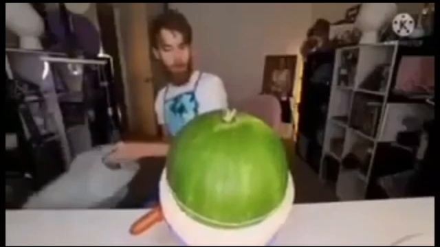 *Fart* huh *metal pipe falling* but it's TF2 sounds смотреть онлайн