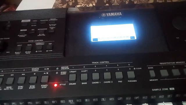 70er SCHLAGER ROCK YAMAHA PSR-E463 смотреть онлайн