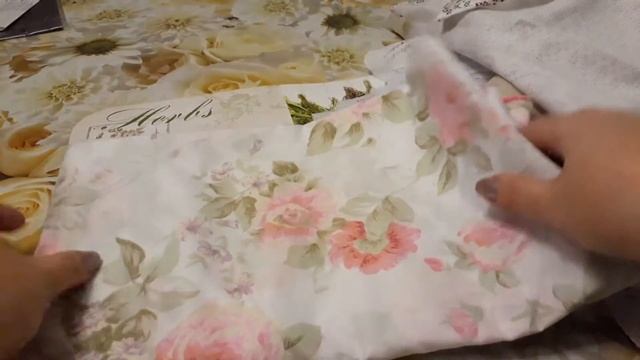 Выбор скатерти для гаданий смотреть онлайн