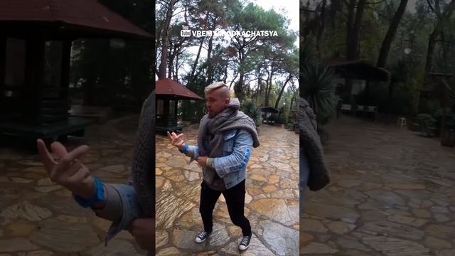 Send friends ? #funny #scary #prank смотреть онлайн