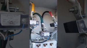 Подключение трехФазного Счетчика через Трансформатора тока, а именно 200/5.