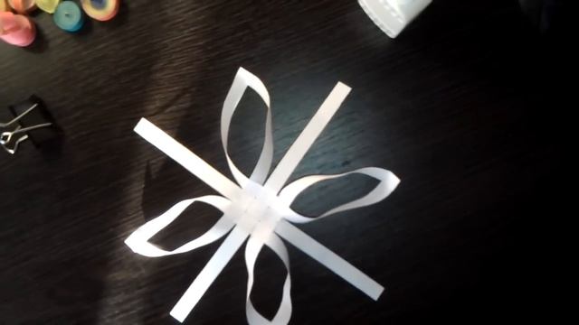 #Своими руками - Объемная 3D Снежинка из бумаги смотреть онлайн