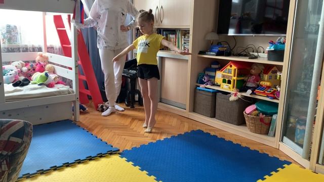 ТРЕНИРУЮСЬ ДОМА / Отработка докручивания поворотов / Исправляем ошибки допущенные на турнире смотреть онлайн