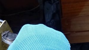 Как спустить пружину в часах Весна?  ремонтчасов# спускпружины# часывесна#