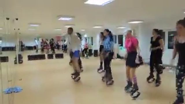 Kangoo Jumps School Party смотреть онлайн