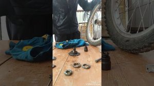 обслуживание задней втулки детского велосипеда