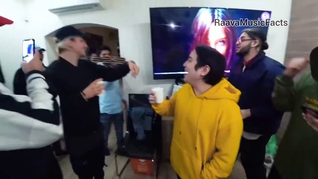 Смешные моменты 2 из старого влога Raava Music❤️ #RaavaMusic