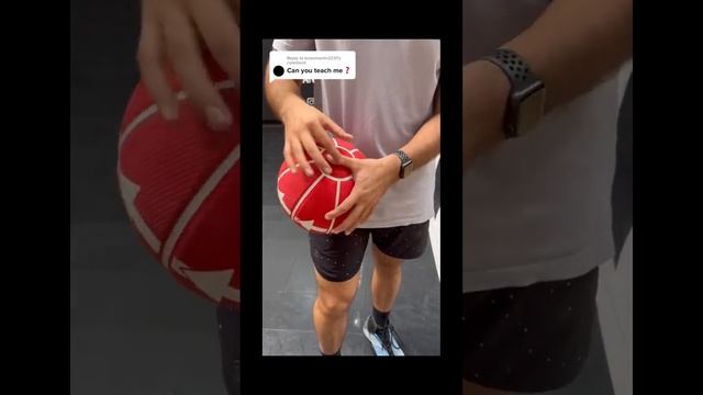 How to hold and shoot a basketball❗️ смотреть онлайн