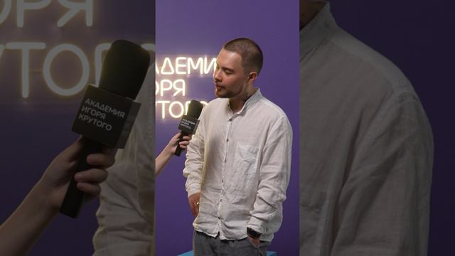 Невероятный LYRIQ в нашей игре «Спой песню со словом»🎤 смотреть онлайн
