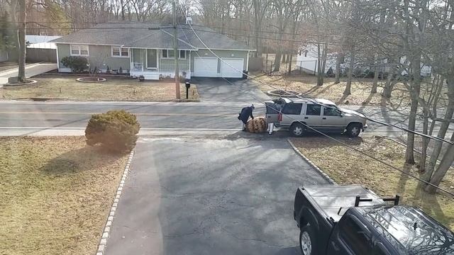 BEANBAG CHAIR FINDS A NEW HOME смотреть онлайн