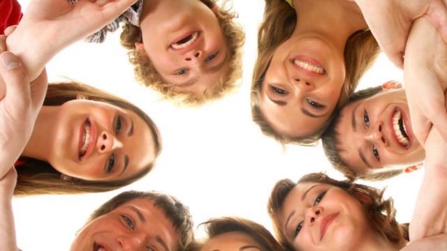 КАКОЕ СЧАСТЬЕ - ПРОСТО ЖИТЬ#песня в исполнении Валерия Кадочникова смотреть онлайн