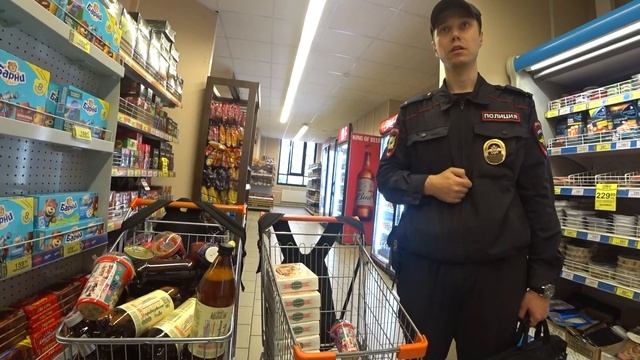 УВОЗИТ АКТИВИСТА ЗА ЧИПСЫ| ПРОСРОЧКА ПАТРУЛЬ смотреть онлайн