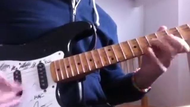 Fender strat with a marshall + Ibanez Fatcat distortion ped смотреть онлайн