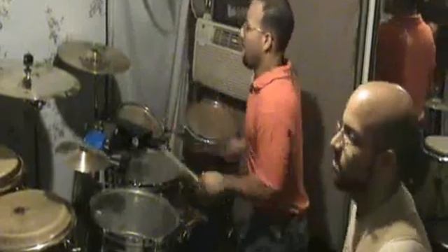 Puerto Rico Percusionistas, Javier Rodriguez bajo,quinto,violin con Raul Rosario timbal смотреть онлайн