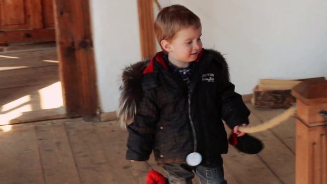 VLOG: Мы в музее по открытым небом "Строчицы"! Архитектура и быт предков онлайн:) смотреть онлайн