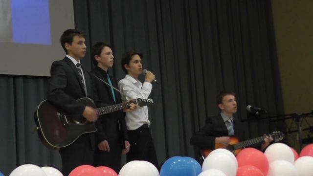 День матери. Песня о маме. 10 "А" школа № 32 г.Подольск 2013 г. смотреть онлайн