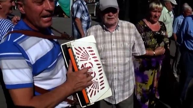 Гармонь на центральном рынке в Липецке сентябрь 2015 года Видео Ланских смотреть онлайн