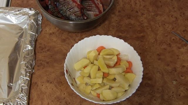 Запеченная рыба в духовке с овощами смотреть онлайн