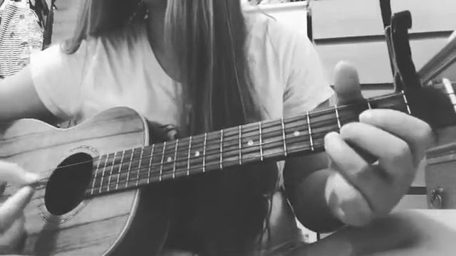 Perfect- Ed Sheeran (Baritone Ukulele Cover) смотреть онлайн