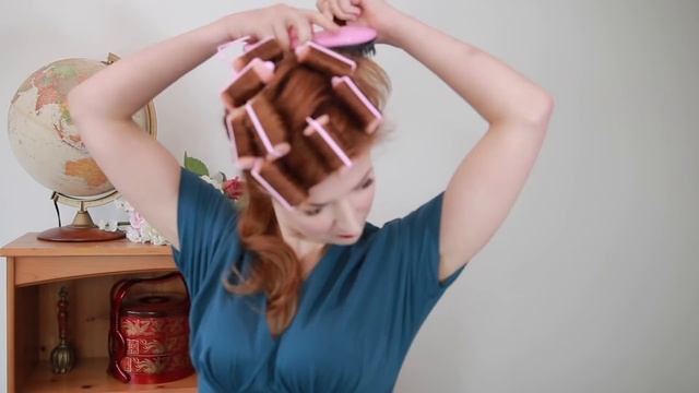 Essentially drunk hair rolling... // Ridiculously Easy Vintage Hair Tutorial [CC]