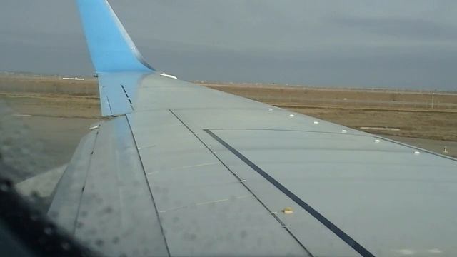 Взлет самолета Boeing737 800 рейс Махачкала -Санкт-Петербург .