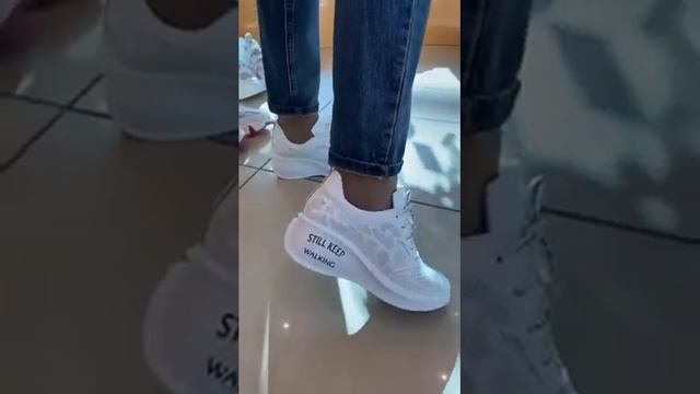 Модные удобные и красивые кроссовки в Самаре! смотреть онлайн