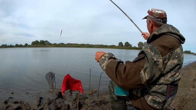 Рыбалка в деревне Каменные Озерки ! смотреть онлайн