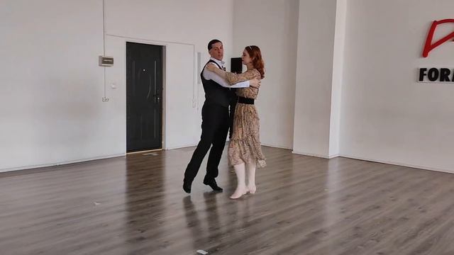 Cross-step Waltz. Summer Flashmob 2022. Dance tutorial. смотреть онлайн