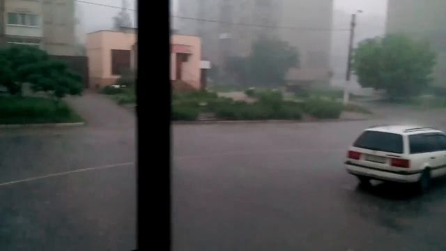 Отличная погодка ) Песочин - первый град смотреть онлайн