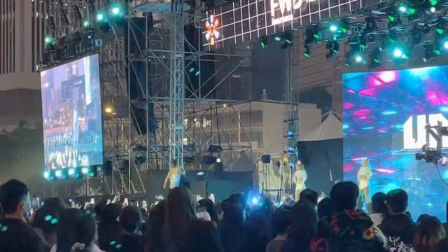 2022.12.11 Unik Asia Festival - Hyolyn 효린 Sistar Medley (Maboy, Touch my Body, Shake it) смотреть онлайн