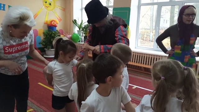 Познавательно-спортивное мероприятие "Игры наших бабушек и дедушек" смотреть онлайн